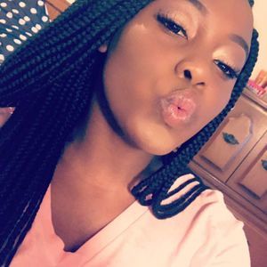 Meet your Posher, Carlissa